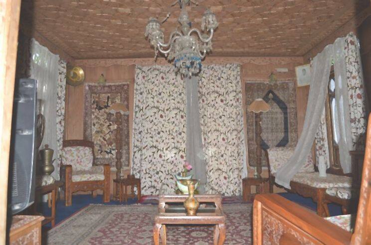 Palace Heights House Boats, Srinagar 5